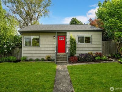9558 Waters Avenue S, Seattle, WA, 98118