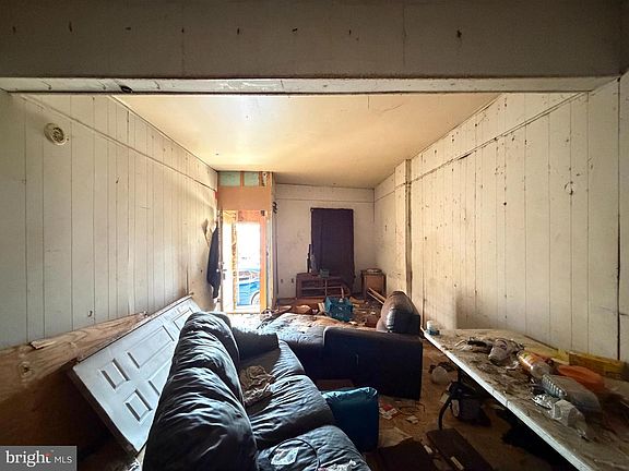 5th image of 2667 Saint Benedict St