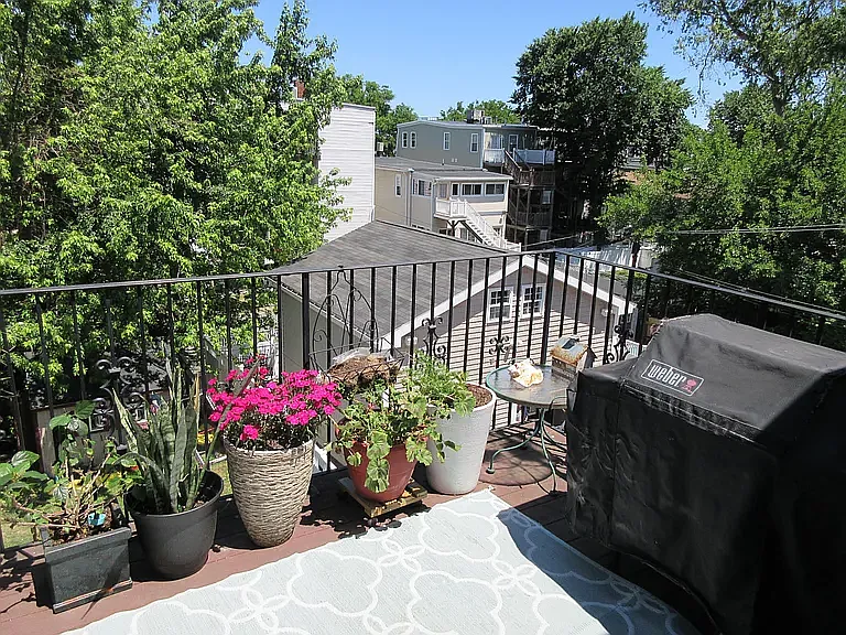 892 E Broadway #2 — Photo 18