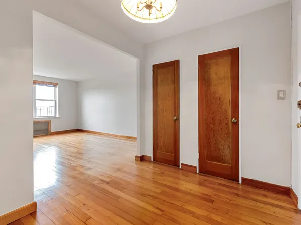 39-25 51st Street image 13 of 18