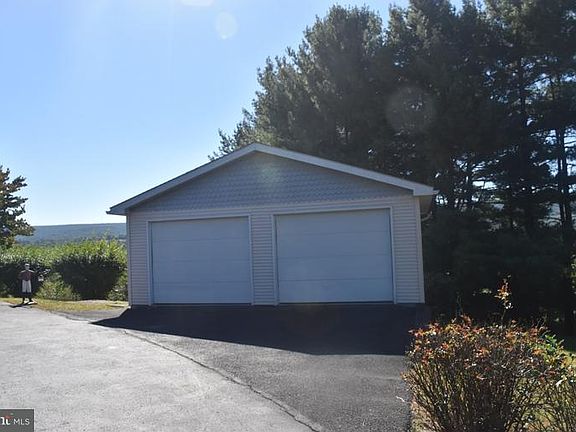 3rd image of 50 Sunny Side Dr