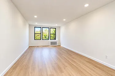 145 Lincoln Avenue, #6X