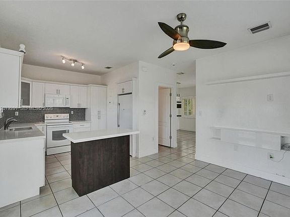 3rd image of 12232 SW 148th Ter