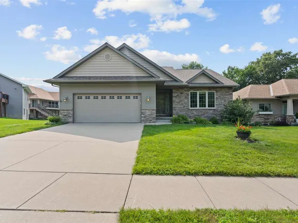 2422 Biltmore Ln, Coralville, IA 52241
