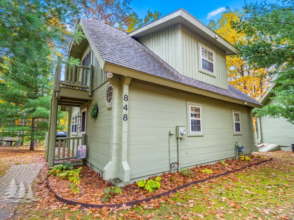 848 Golf Cottage Dr, Lewiston, MI 49756