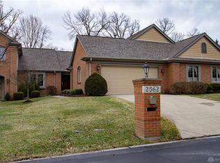 2562 Vienna Estates Dr, Dayton, OH 45459