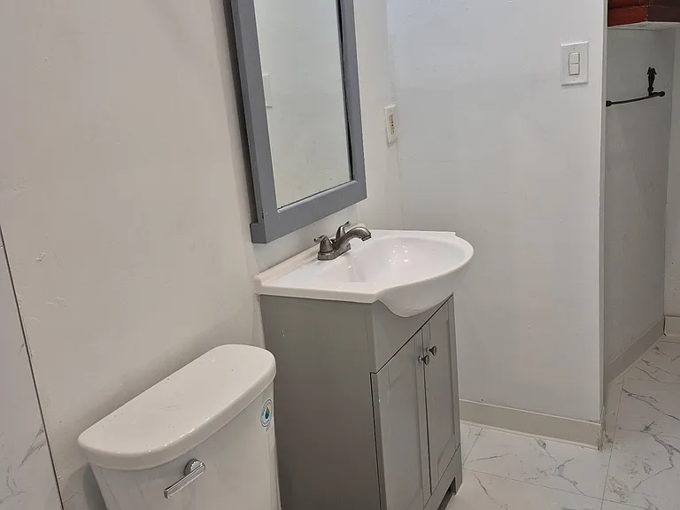 2113 Taylor St #2 — Photo 8