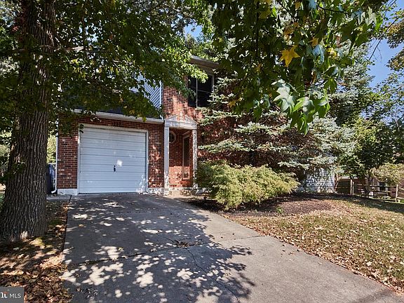 4th image of 1207 Lore Ave