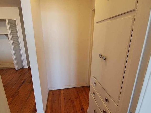 2nd image of 465 E 7th St #7SS