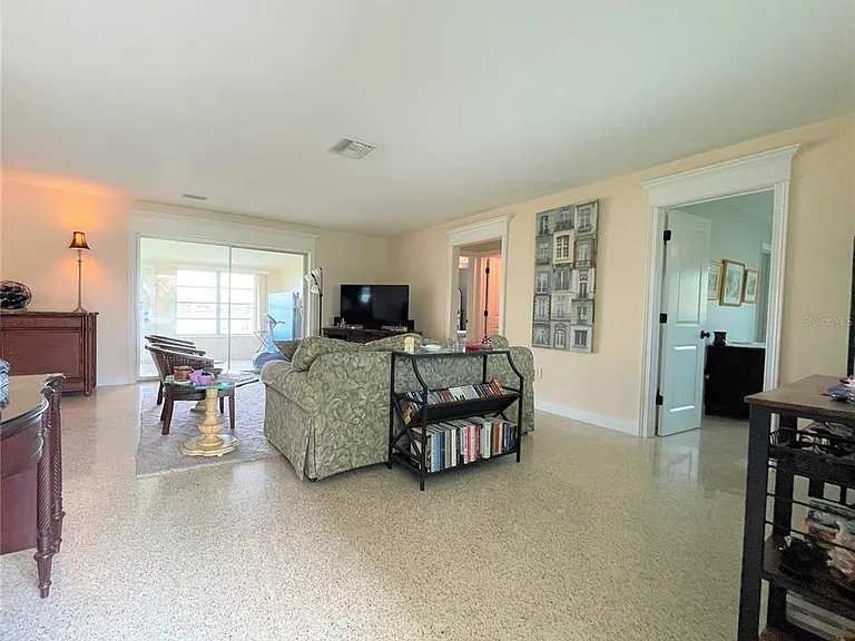 17045 Dolphin Dr — Photo 28