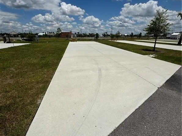 251 Horizon RD, PUNTA GORDA, FL 33982