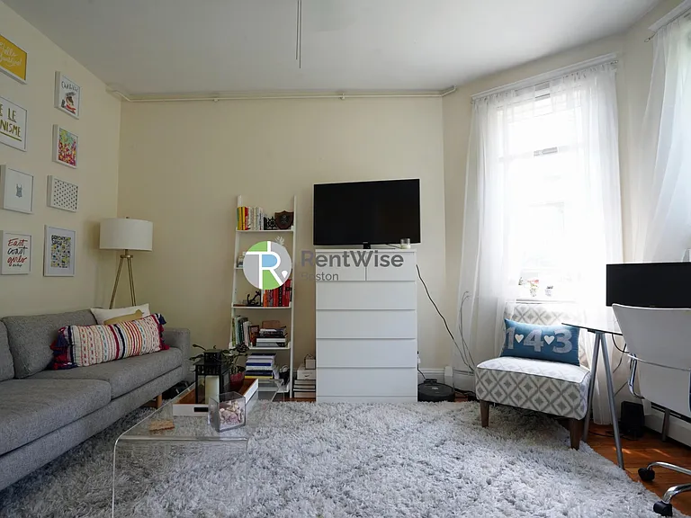 1820 Commonwealth Ave #1 — Photo 4
