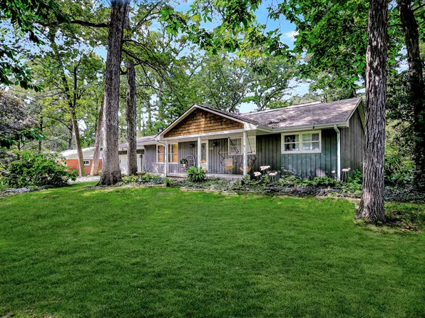 504 W Dunbar St, Mahomet, IL 61853