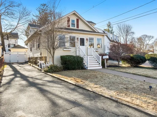 48-48 Margin St #A, Peabody, MA 01960
