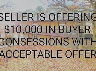 725 N Rockcliff Rd, Fayetteville, AR 72701