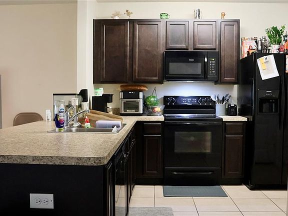 2nd image of 395 Arbor Lakes Dr