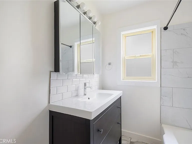 7969 Norton Ave #5 — Photo 12