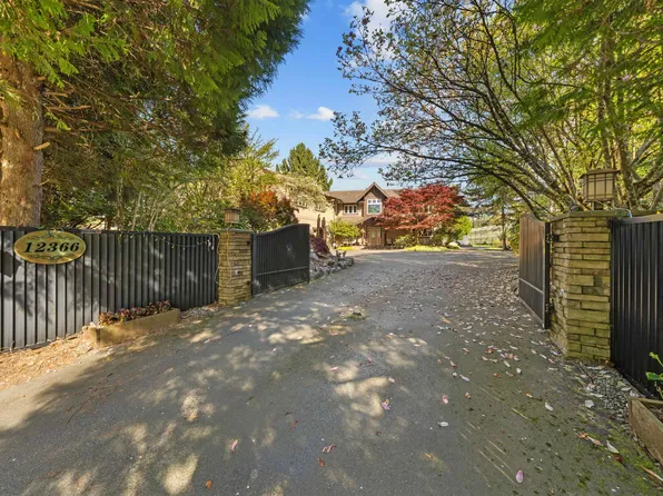 12366 240th St, Maple Ridge, BC V4R 1N3