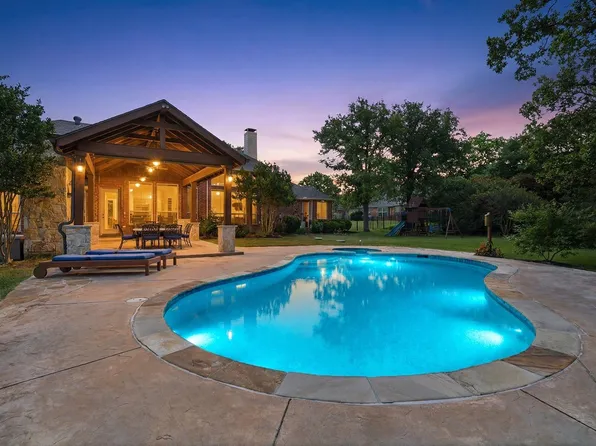 122 W Carruth Ln, Double Oak, TX 75077