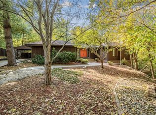 3912 Brinkwood Rd, Des Moines, IA 50310