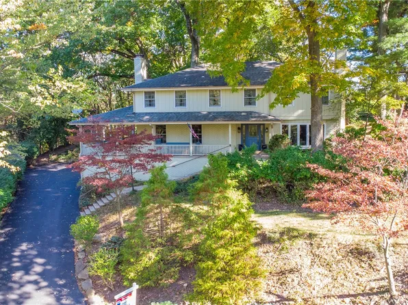 473 Woodland Hills Dr, Pittsburgh, PA 15235