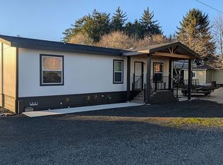 63932 Dallaire Dr, Coos Bay, OR 97420