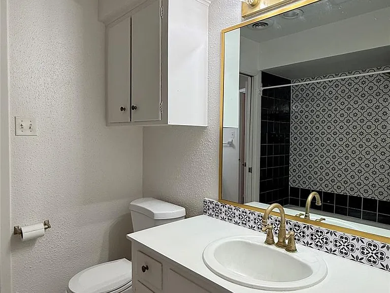 2744 Briarhurst Dr #2 — Photo 14