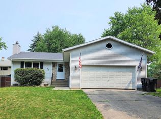 413 S Buckingham Blvd, Whitewater, WI 53190