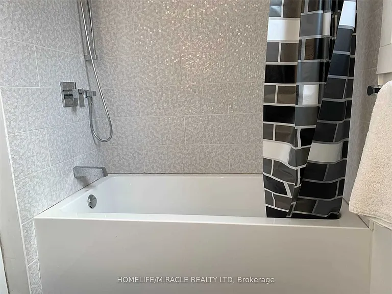 5644 Hanan Ave — Photo 12
