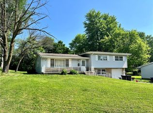 1564 W Allison Dr, Decatur, IL 62526