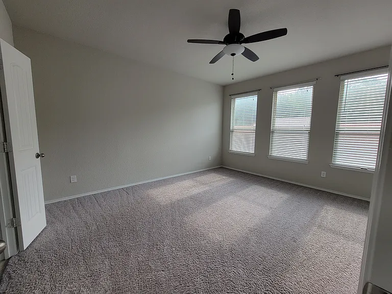 4725 Redbud Dr — Photo 21