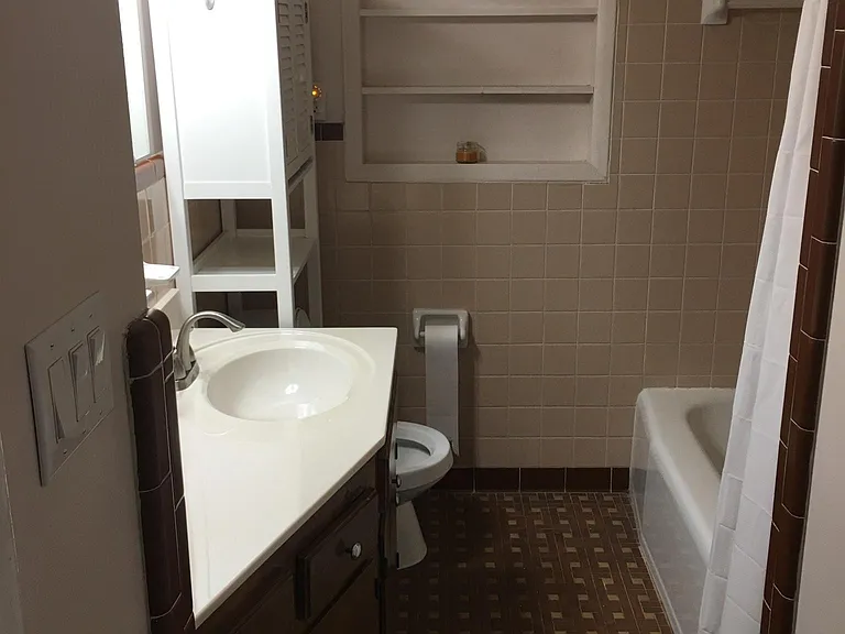 4302 Clayrest Dr NW — Photo 20