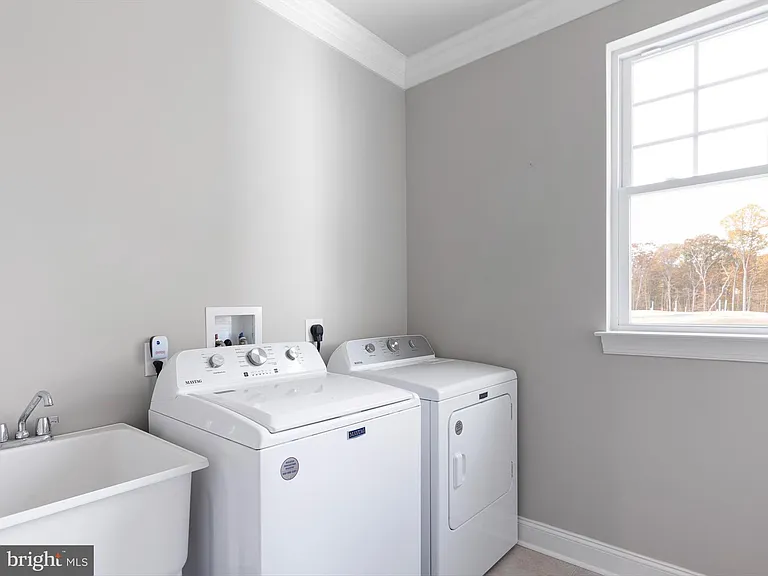 240 Baldy Ln — Photo 24