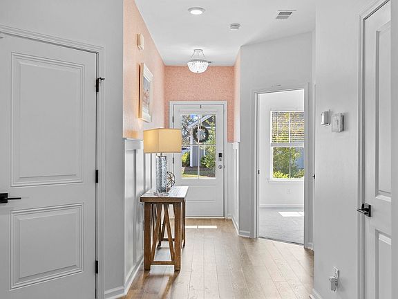 4th image of 154 Sea Shell Dr. #16