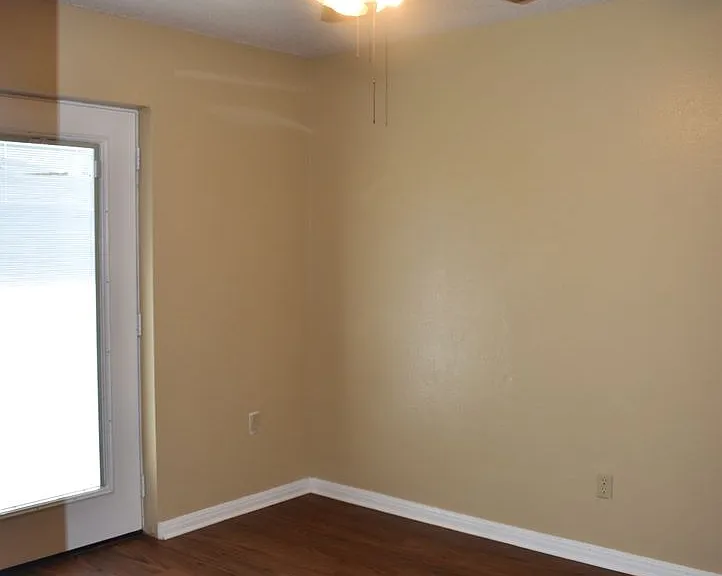 704 Kim Ave — Photo 21