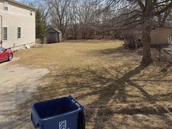 4025 East LAKESIDE AVENUE, Oak Creek, WI 53154
