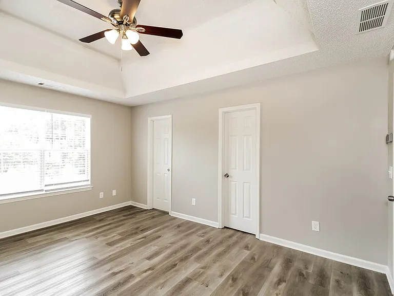 202 Goldleaf Dr — Photo 12