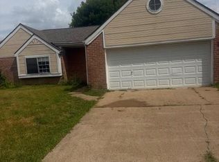 111 Kings Ct, Stafford, TX 77477