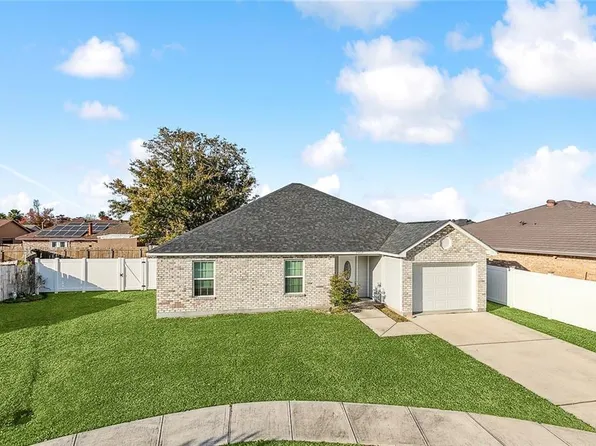 2412 Sunset Dr, Harvey, LA 70058