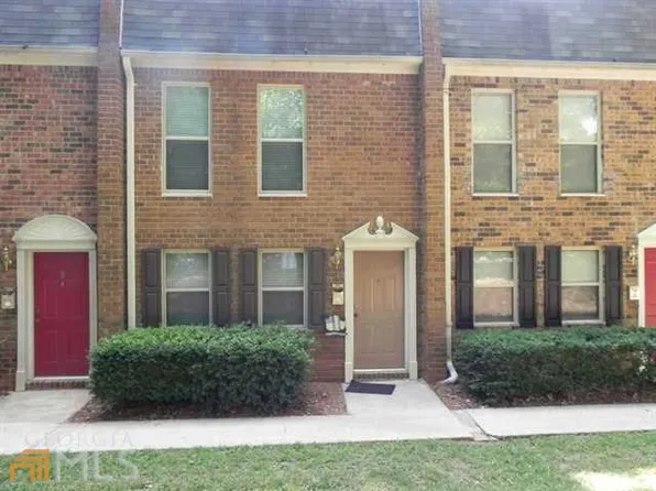 145 N River Dr, Sandy Springs, GA 30350