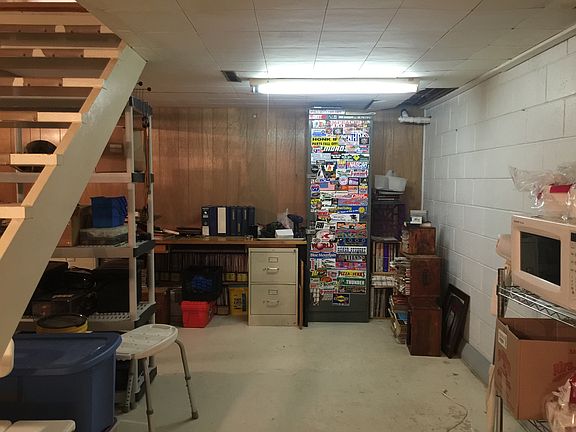 5th image of 162 Melody Ln