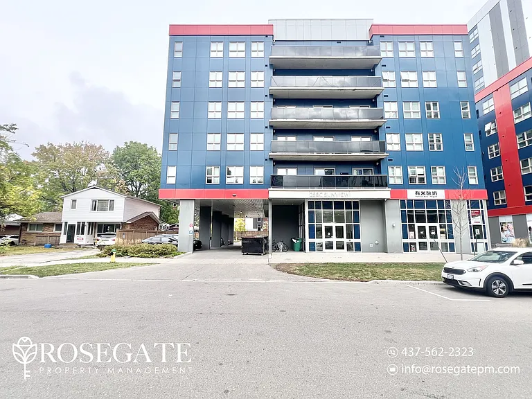 258 C Sunview St #Penthouse 372 — Photo 18