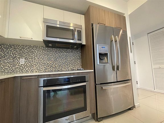 5th image of 5252 NW 85th Ave APT 1109