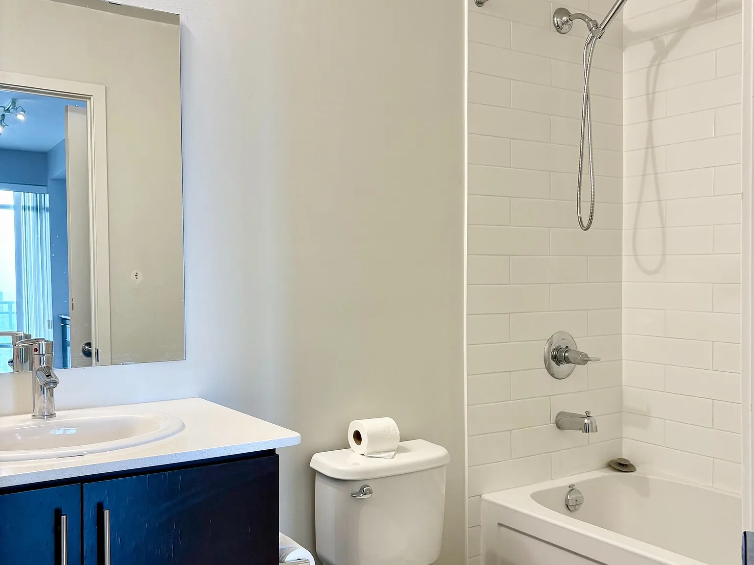 Studio, $1,950 — Photo 4