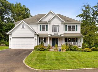 75 Old Orchard Rd, Riverside, CT 06878