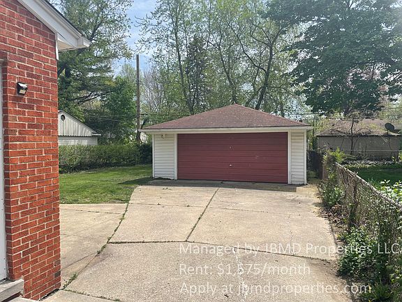4th image of 24571 Ross Dr