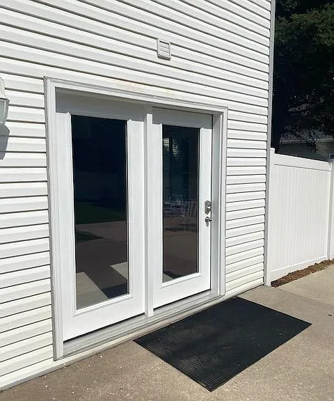 Private Entry into Apartment Suite