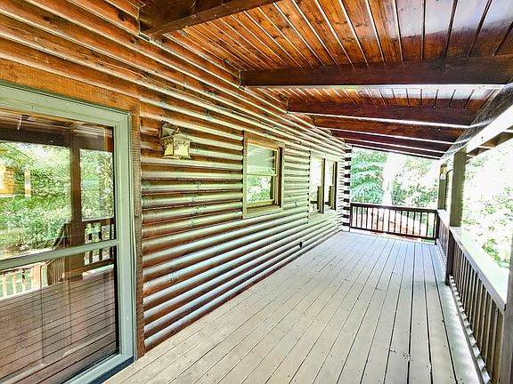 5th image of 634 Zimmerman Rd