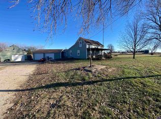 10122 SE Tecumseh Rd, Berryton, KS 66409