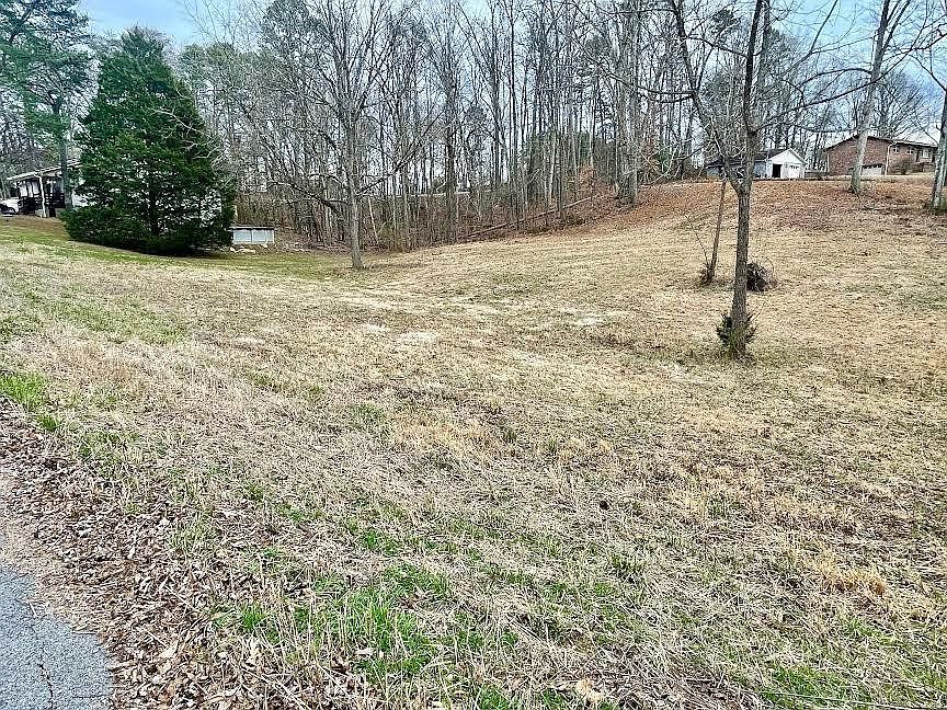 1st image of 17 Dogwood Ln